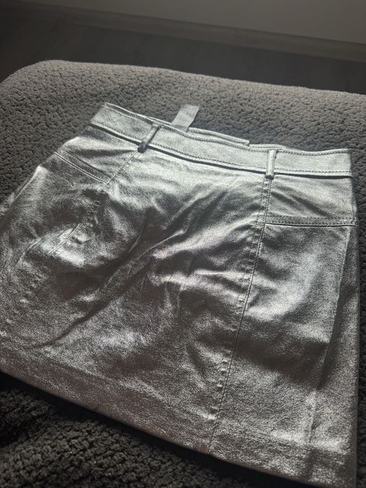 Сребърна пола Bershka