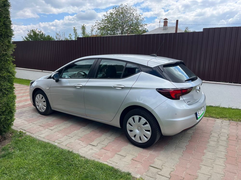 Opel Astra Hatchback 1.5 CDI Super ocazie