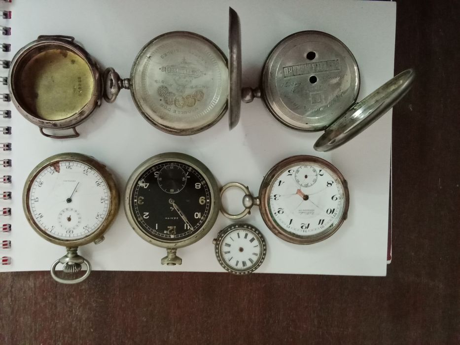 Срочна продается часы