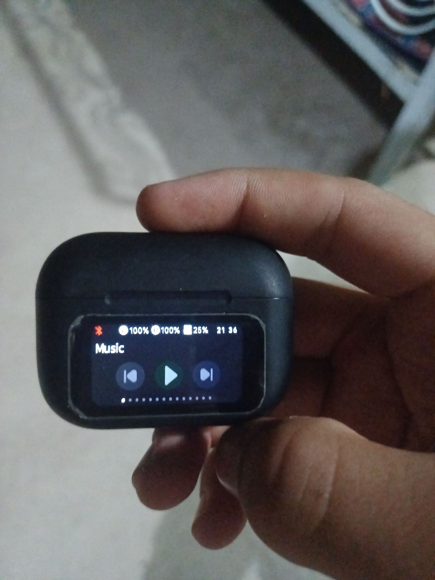Airpods . A9pro display sensor