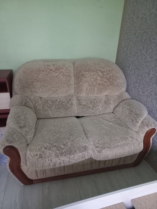 Продаю диван раскладной 10 000 тг