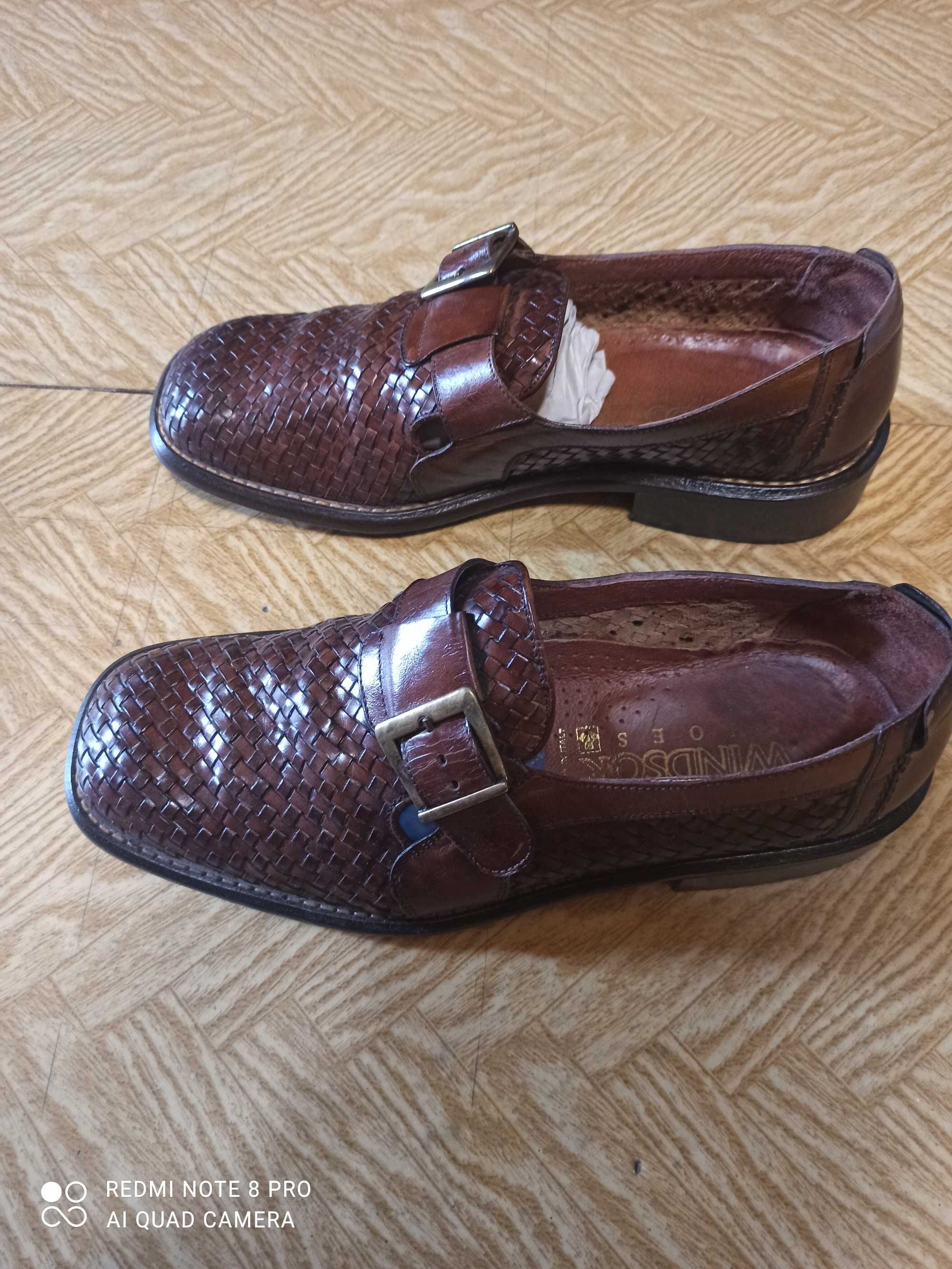 Pantofi din piele marca Windsor Shoes