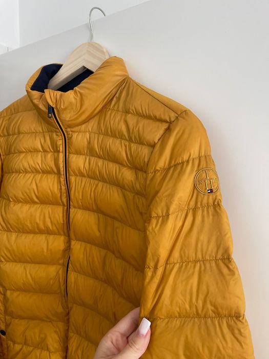 Дамска яке на Tommy Hilfiger
