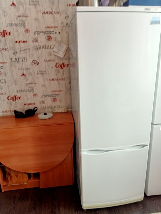 Продам холодильник