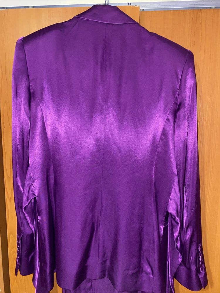 Costum compleu Zara