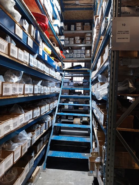 De vânzare rafturi profesionale 30%reducere