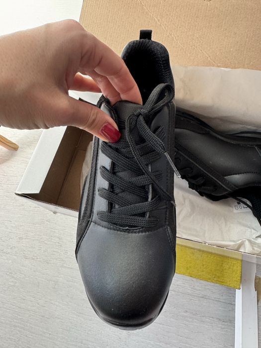 Pantofi de protectie EAGLE BLACK S3 SRC, RENANIA