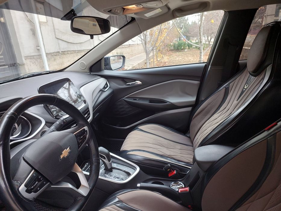 Chevrolet Onix Premier-2 Turbo AT 2023 yil