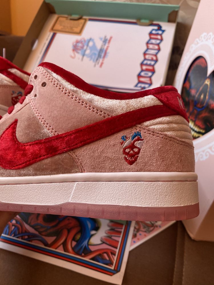 StrangeLove SB Dunk Low "Special Box" sneakers