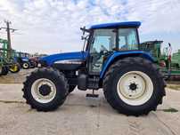 New Holland TM 155 Tractor New Holland TM155