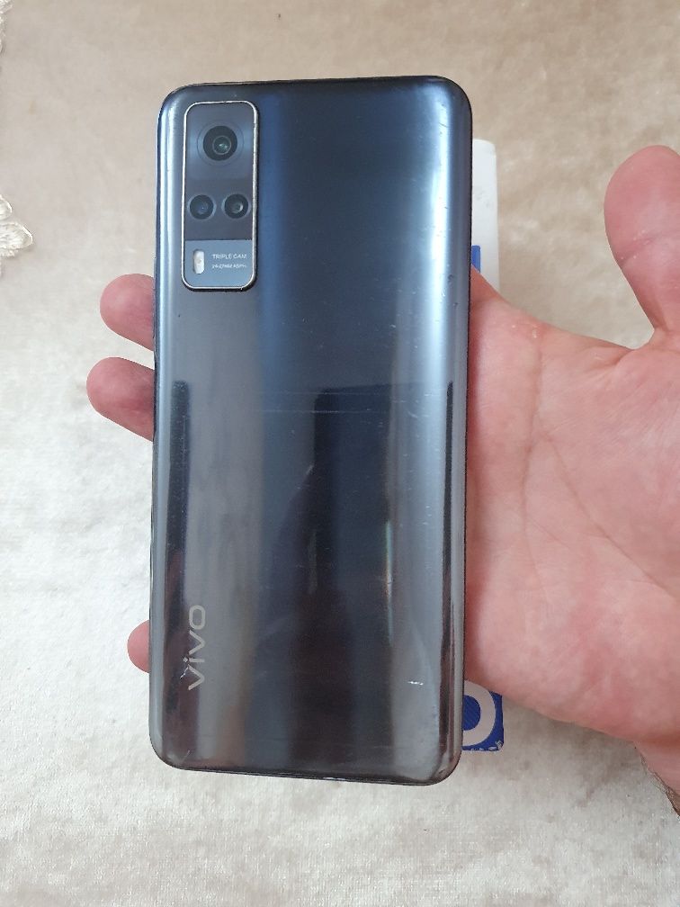 Srochna sotiladi Vivo Y31 4/128Gb Blue Original Karobka dakument Bor