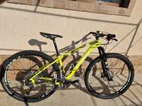 Bicicleta MTB cadru Carbon M