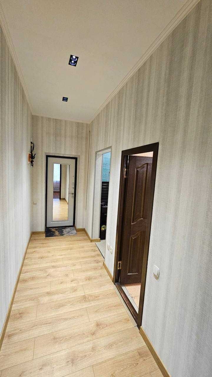 Отличная 2 комн квартира. Новомосковская