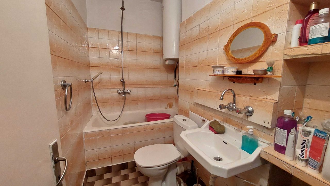Продава се Двустаен апартамент в Габрово, Трендафил 1 - 72 кв.м за 772 €/кв.м - Снимка #5
