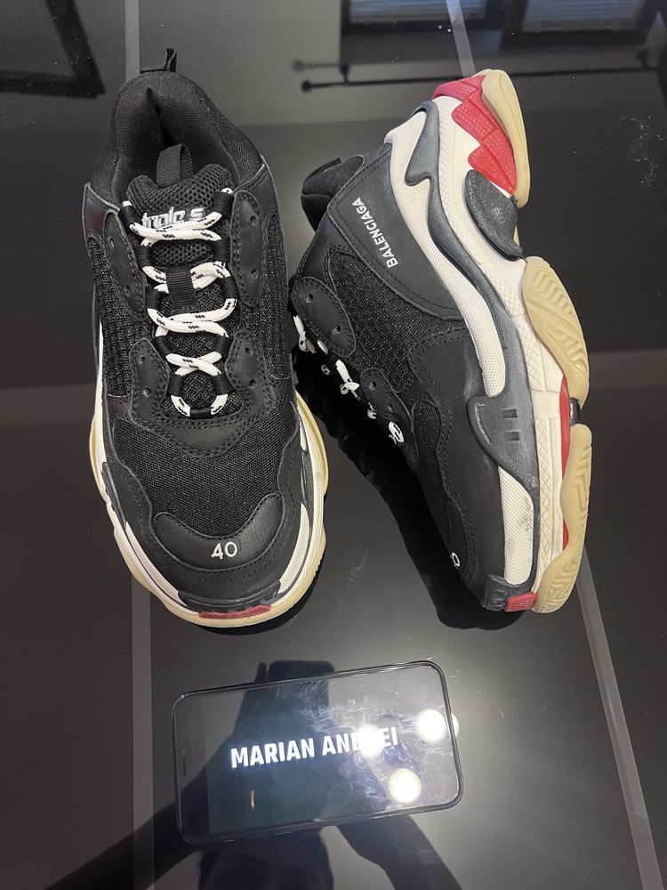 Balenciaga Triple S Distressed