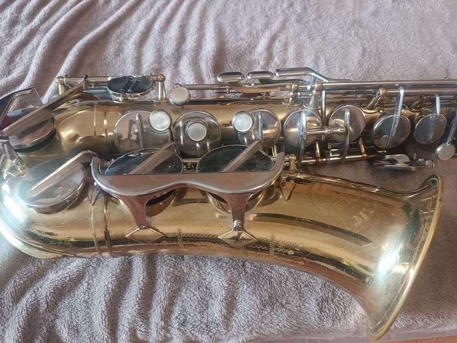 Алт Саксофон Amati Kraslice Super Classic + аксесоари