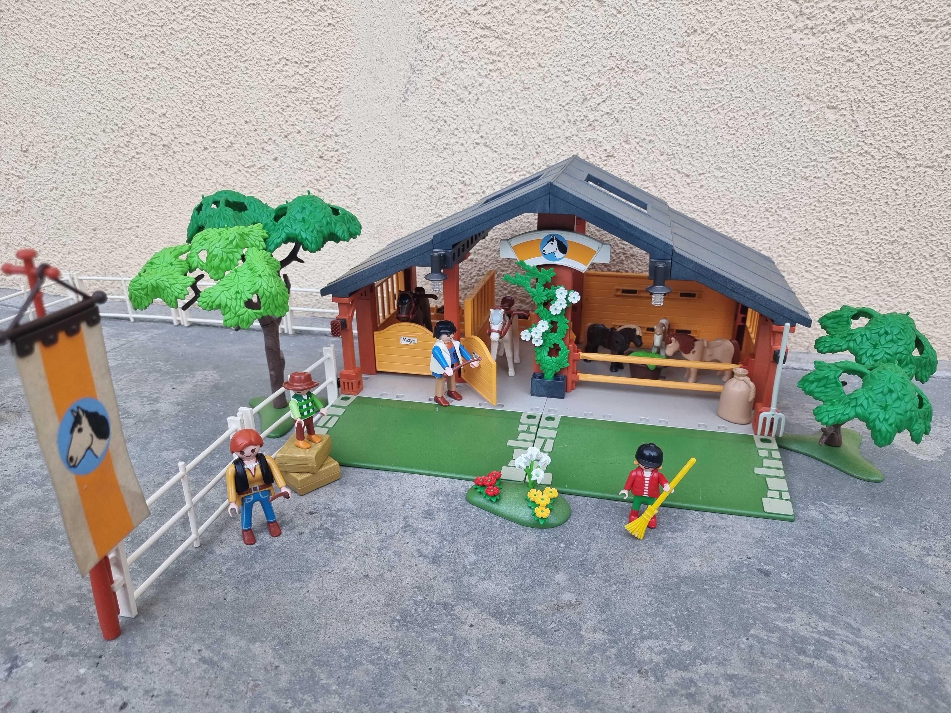 Ferma/Grajd cai Playmobil 3120 cu multe accesorii