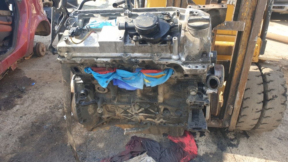 Motor fara anexe Mercedes Vito W638, C si E class 2.2 cdi