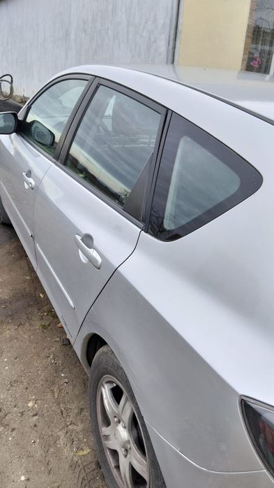 Vând Mazda 3, an 2006