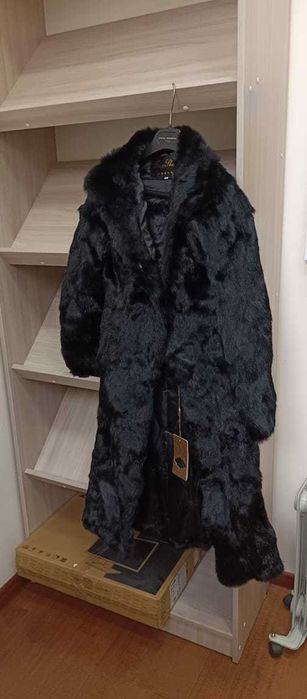 Женское шубка из кролика новая продам
