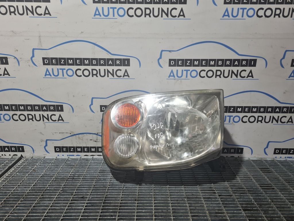 Far Stanga Nissan Navara D22 1998 - 2004 SUV 4 Usi (900) Fara xenon