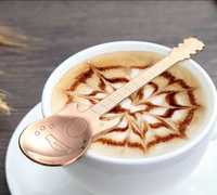 Linguriță sub formă de chitara pentru cafea, ceai, desert