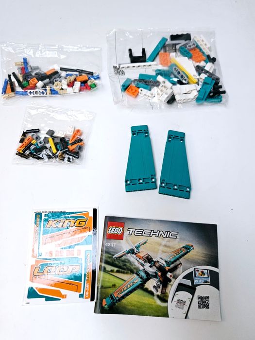 Lego Technic 42117 (continut sigilat) - Race Plane (2021)