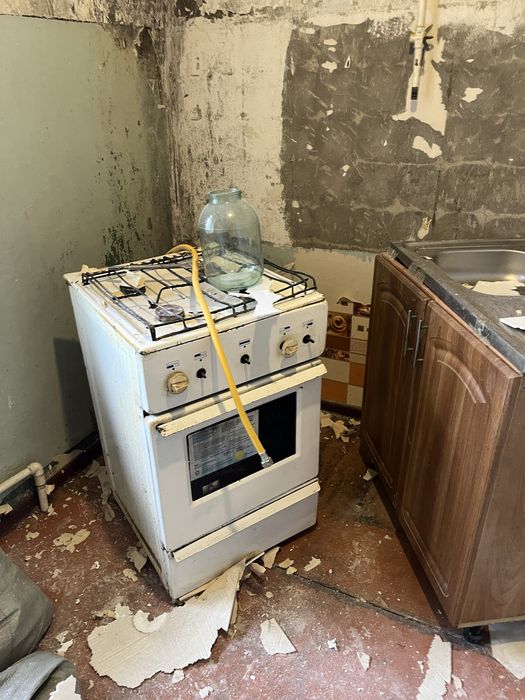 Продам диван плиту журнальный столик