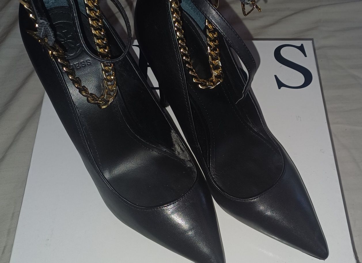Официални обувки Guess