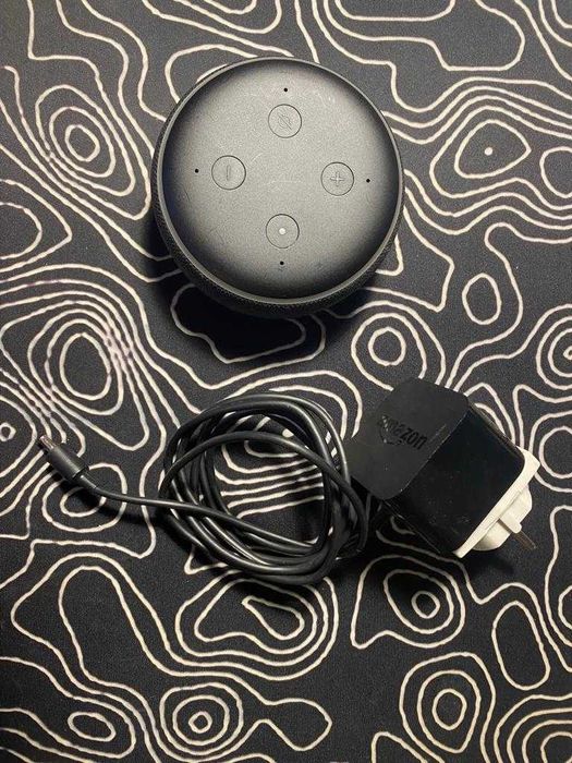Vand boxa Amazon Echo Dot 3, Alexa, Negru + Kit Sengled Home