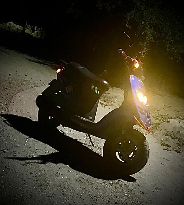Vând scuter gilera  runner