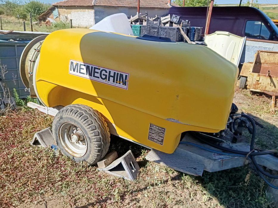 Вентилаторна пръскачка 2000 литра