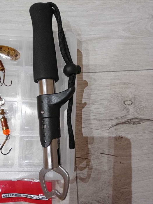 Naluci de pescuit salau, clean, biban