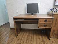 Продам компьютерный стол