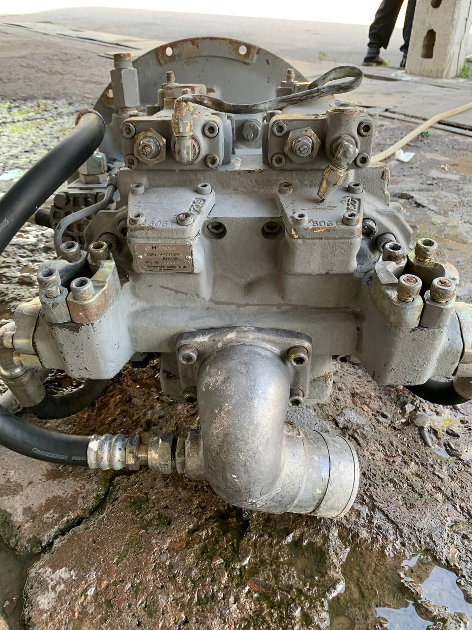 Продаётся Гидронасос Hitachi HPV102F