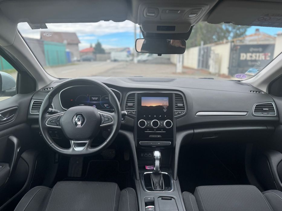Renault Megane Grandtour E-TECH Plug-in 160