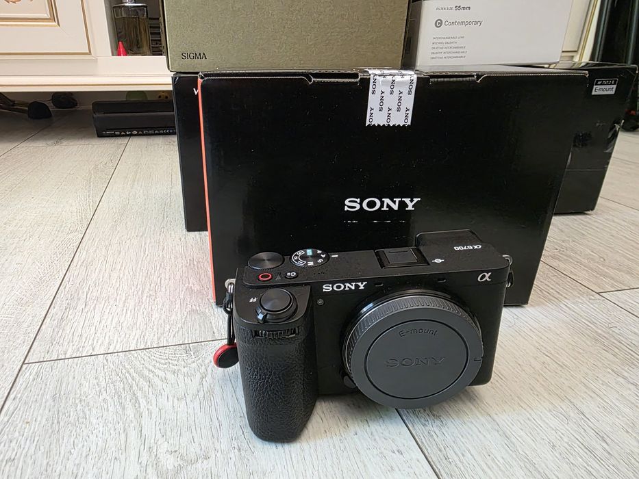 Sony A6700 ca noua