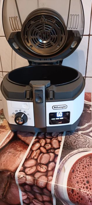 Friteuza cu aer cald DE  LONGHI model FH 1394/1