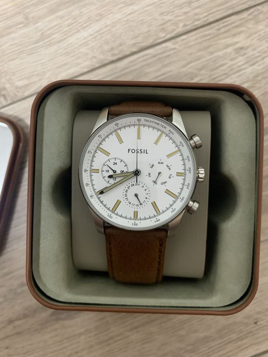 Ceas fossil aproape nou