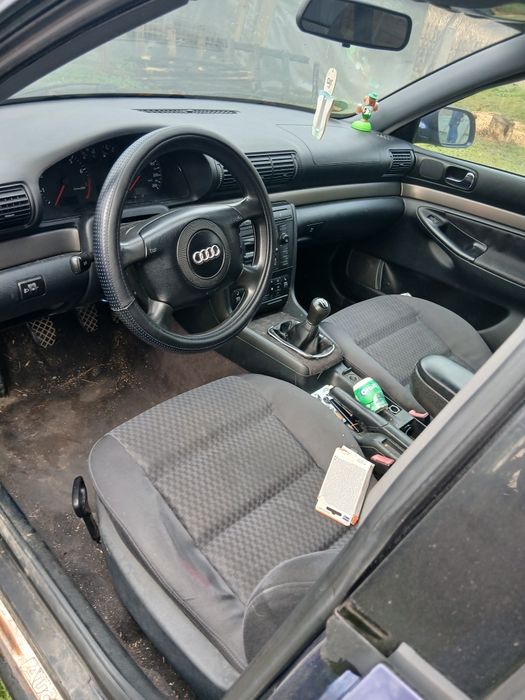 Vând Audi a4 B5 1.6 benzina