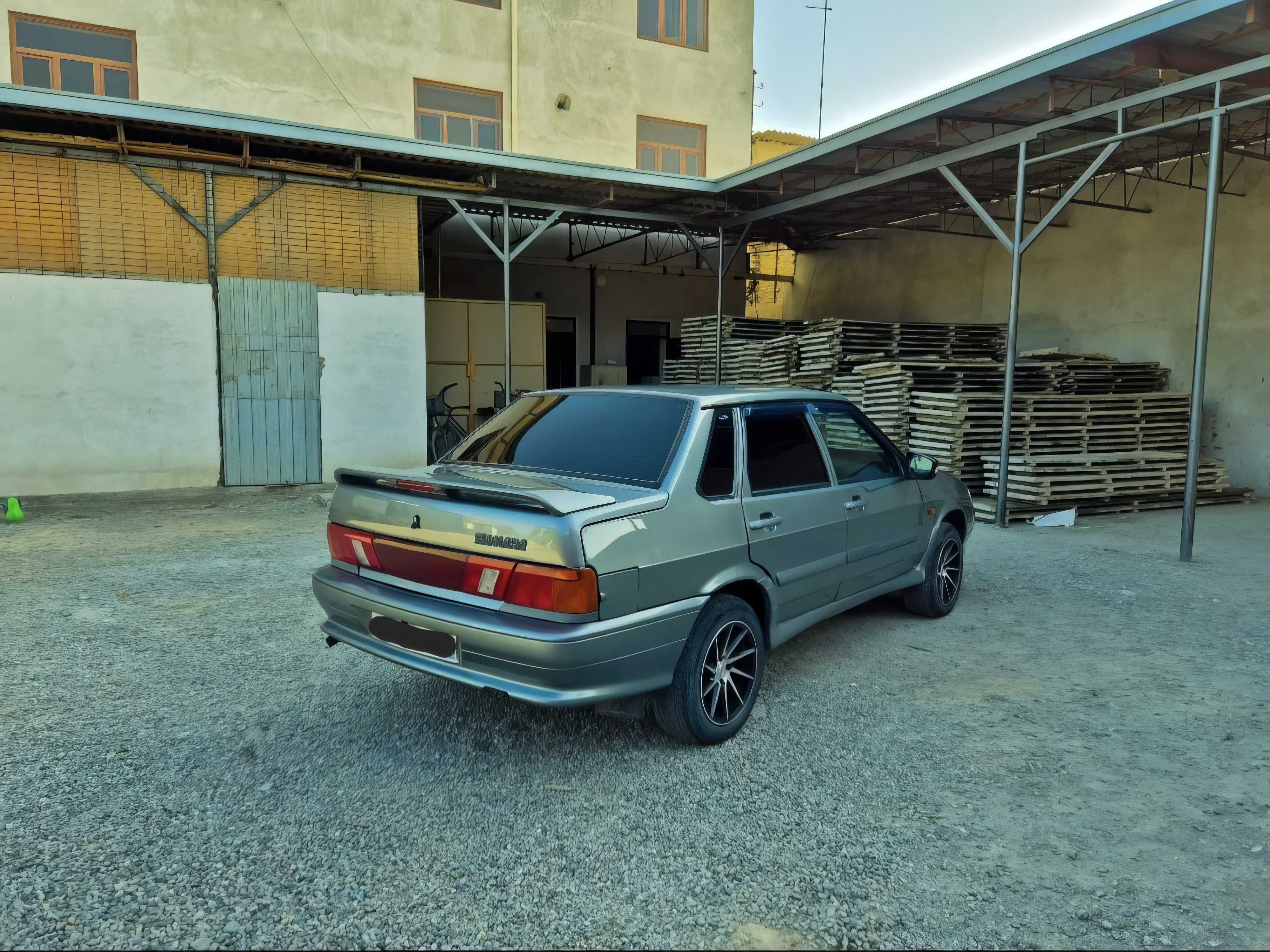 Lada Sotiladi Zur