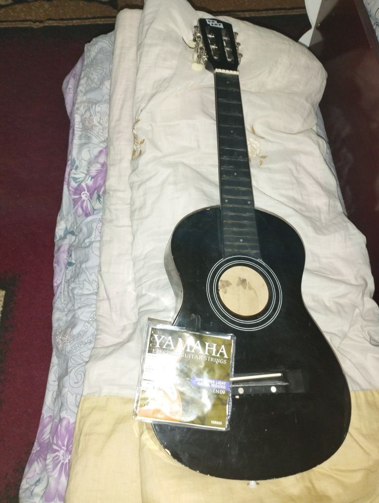 Gitara mini 6 ta simli