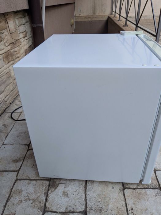 Мини бар компресорен