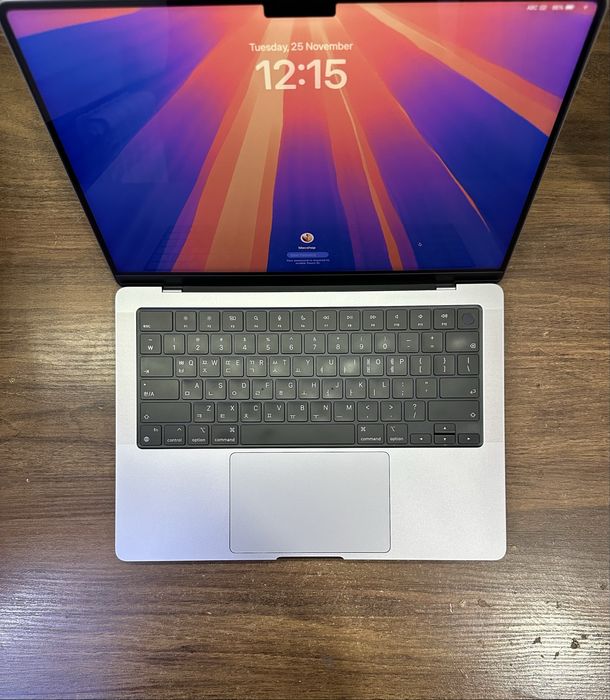 Macbook pro 14 M2 pro 16/512GB