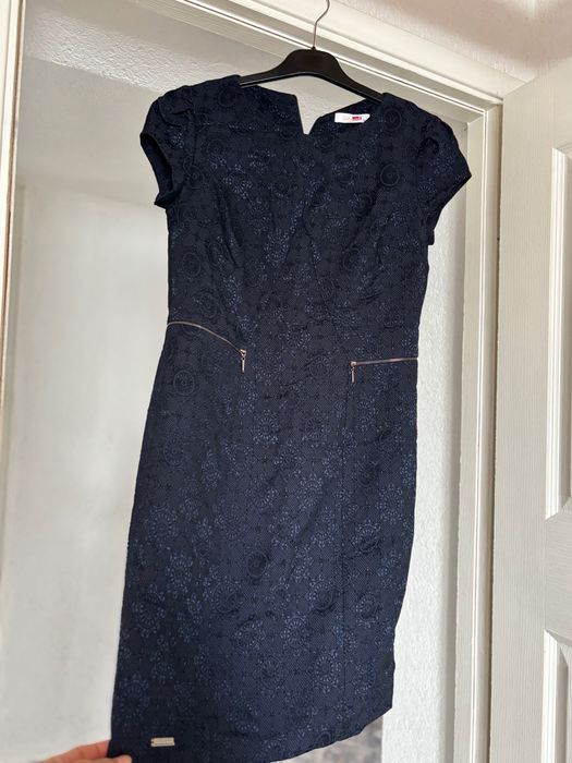 Елегантна рокля.