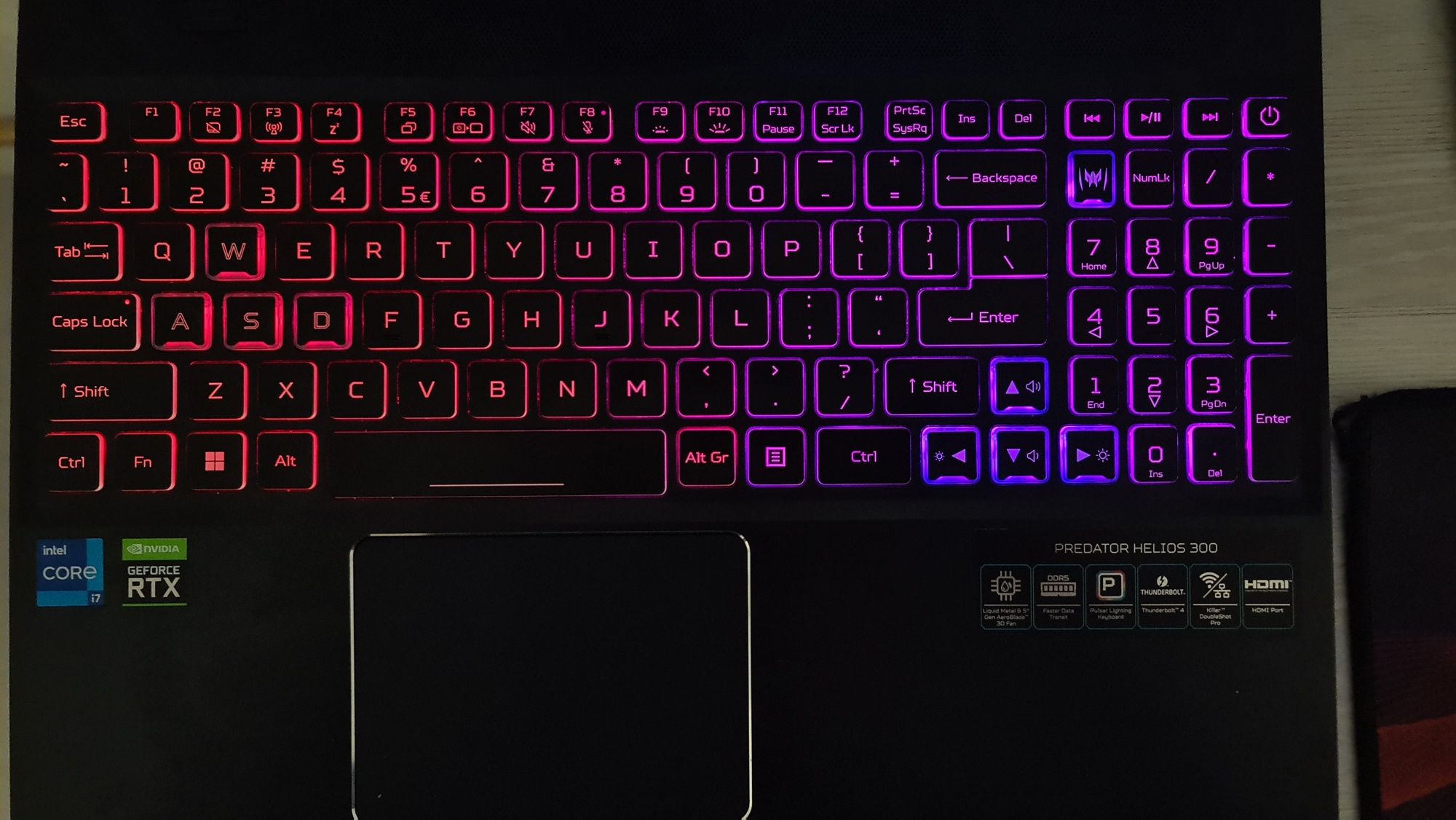 СРОЧНО!!! Игровой ноутбук: Acer Predator Helios 300.