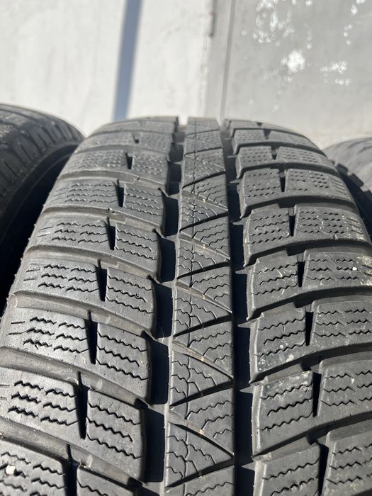 4 бр. зимни гуми 235/65/17 Falken 7 mm DOT 2417