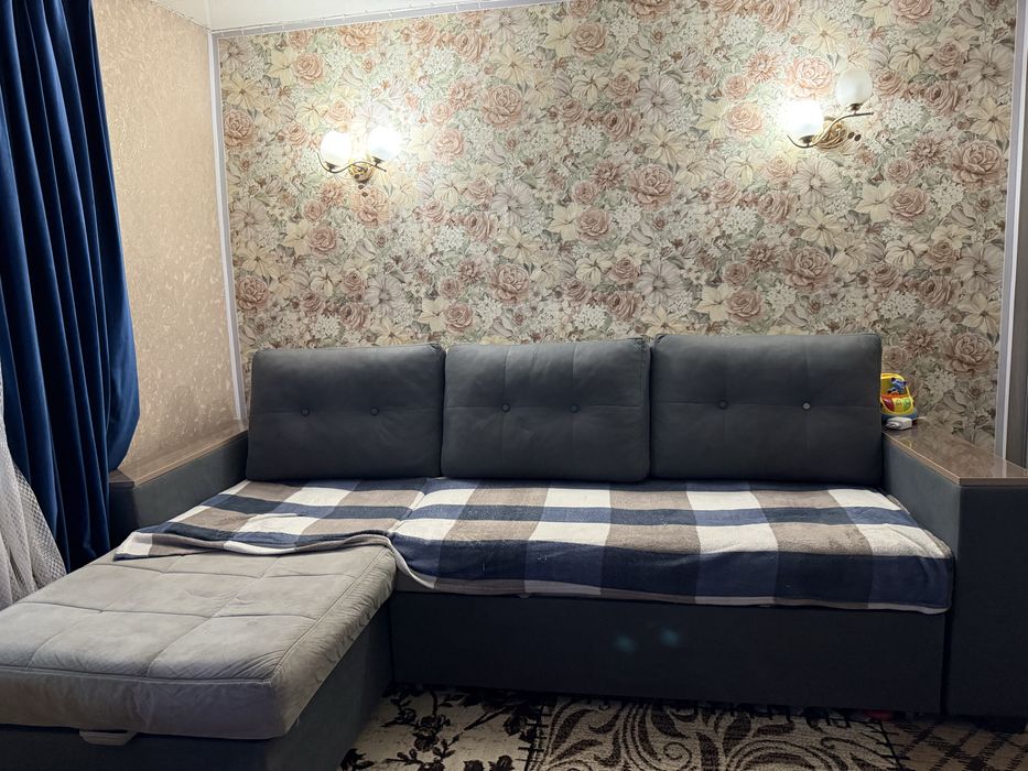 Продается диван- кровать