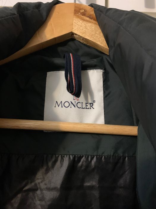 Geaca Moncler mărimea M- L