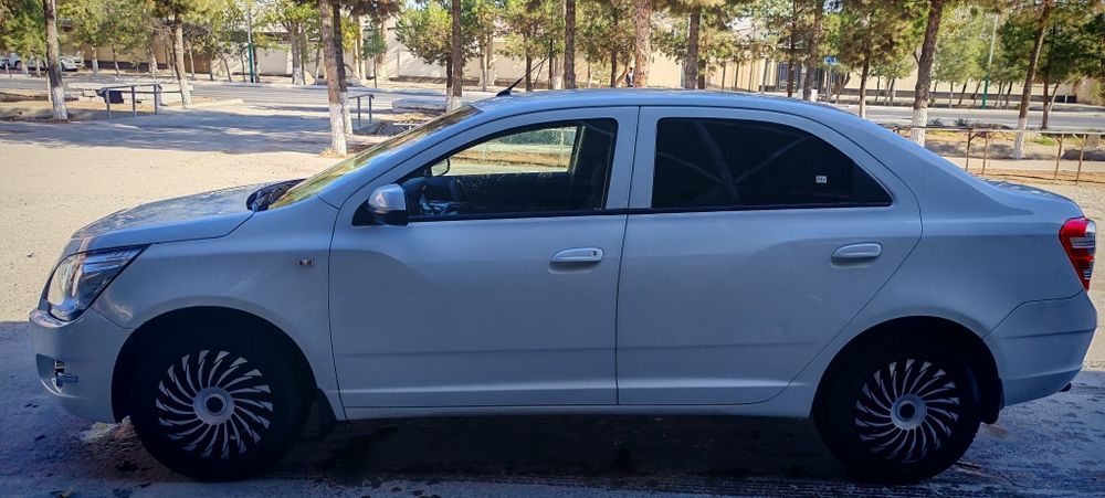 Собалт сотилади 9000